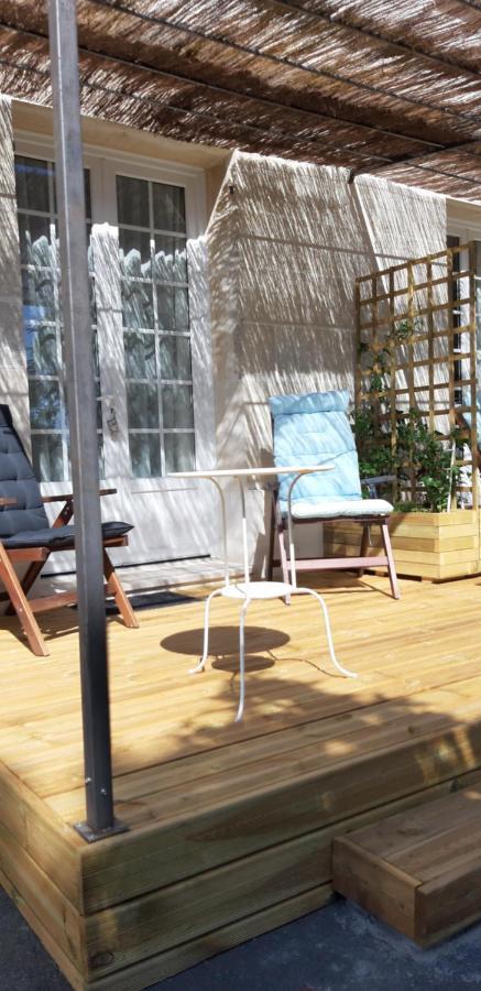 A L'Ombre De La Treille -Proche Saint-Emilion Bed & Breakfast Exterior foto