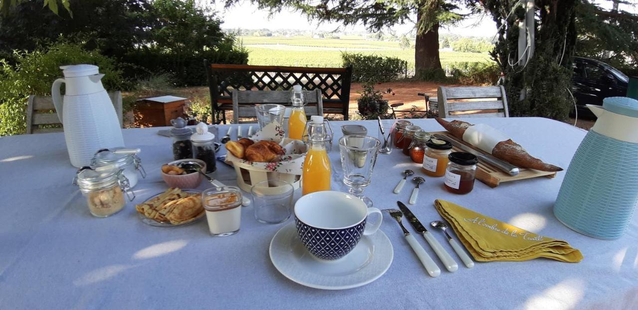 A L'Ombre De La Treille -Proche Saint-Emilion Bed & Breakfast Exterior foto
