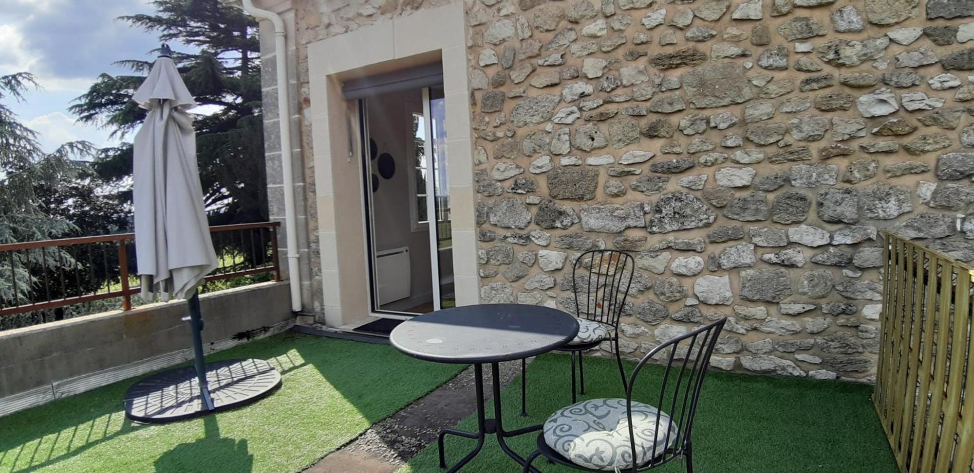A L'Ombre De La Treille -Proche Saint-Emilion Bed & Breakfast Exterior foto