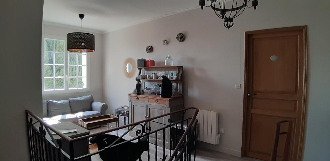 A L'Ombre De La Treille -Proche Saint-Emilion Bed & Breakfast Exterior foto